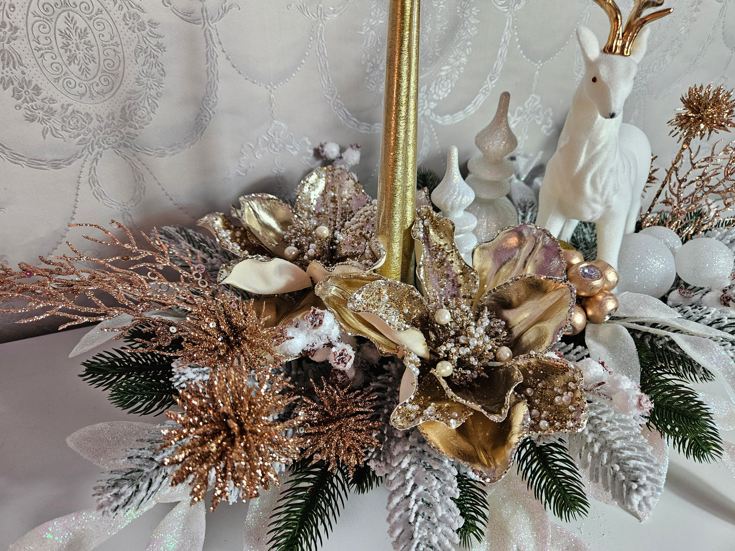 Weihnachtsgesteck + Adventsgesteck, Elch, Weihnachtsdeko Weihnachtsblumen Tischdekor, Tischgesteck, Winterdekor,Advent grün gold weiß