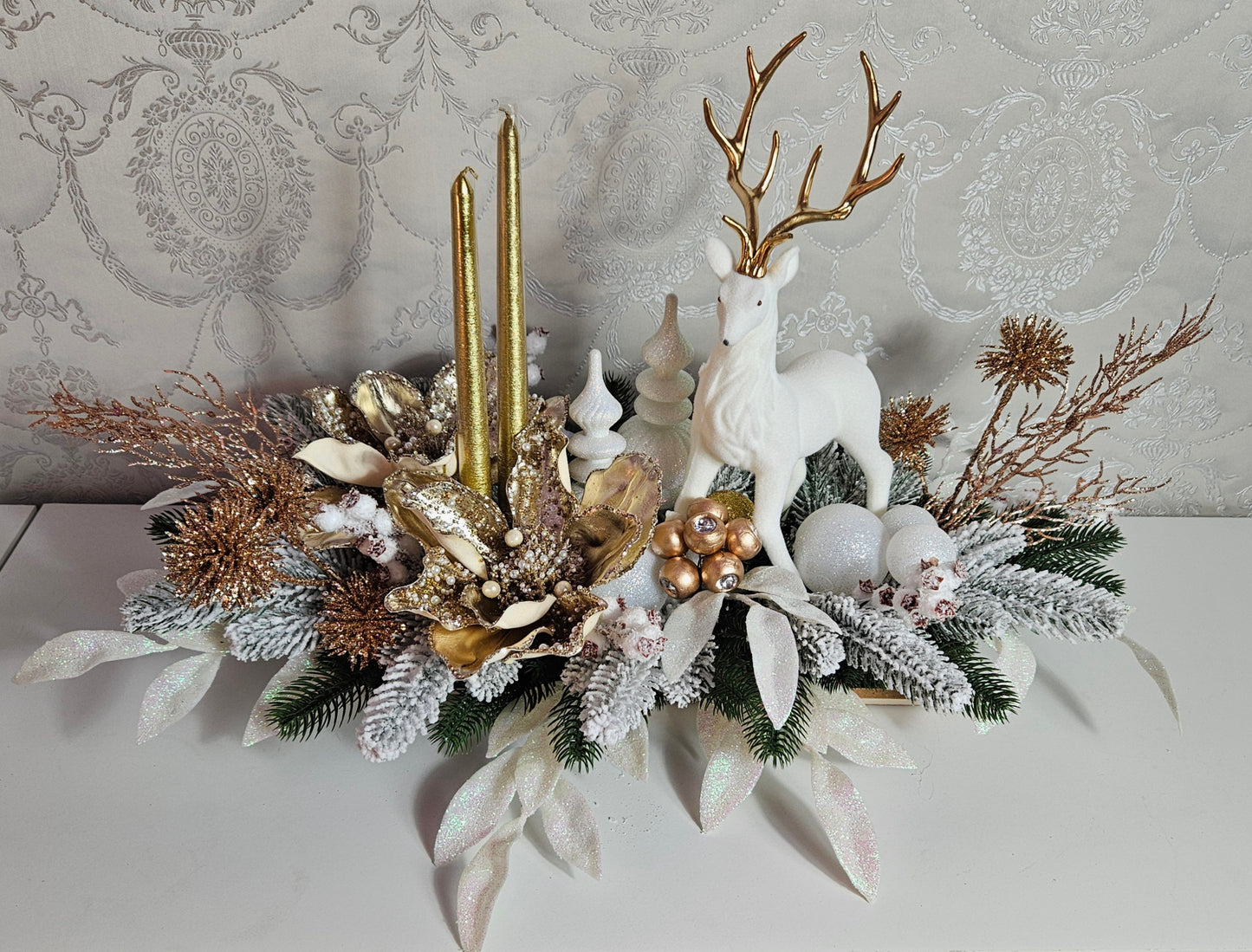Weihnachtsgesteck + Adventsgesteck, Elch, Weihnachtsdeko Weihnachtsblumen Tischdekor, Tischgesteck, Winterdekor,Advent grün gold weiß