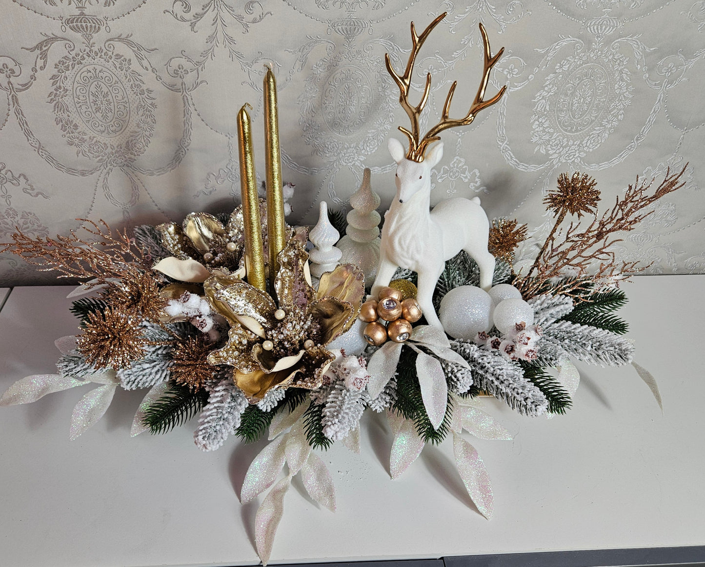 Weihnachtsgesteck + Adventsgesteck, Elch, Weihnachtsdeko Weihnachtsblumen Tischdekor, Tischgesteck, Winterdekor,Advent grün gold weiß