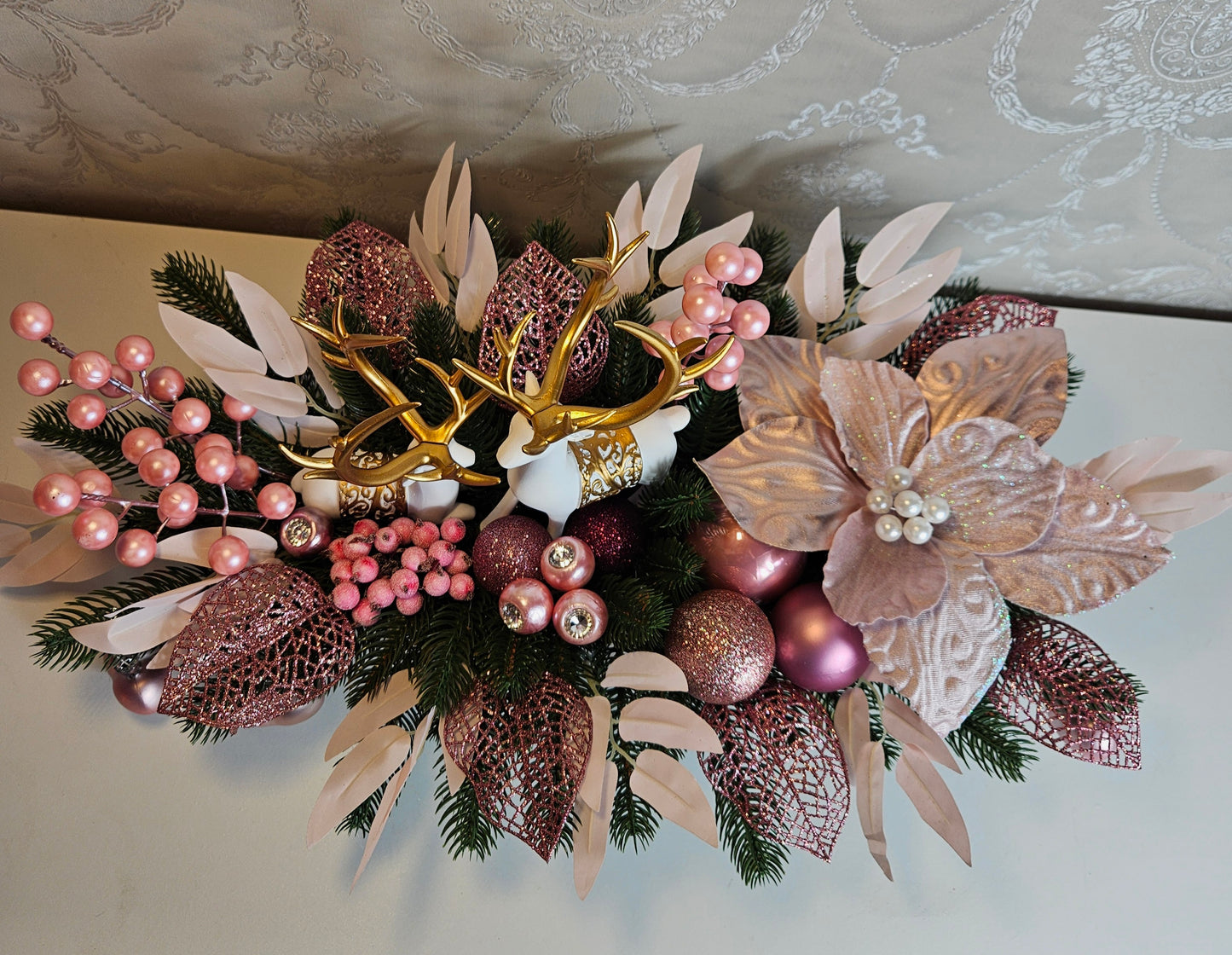 Weihnachtsgesteck + Adventsgesteck, Kamingesteck, Chrismes, Rehe, Weihnachtsdeko Weihnachtsblumen Tischdekor, Tischgesteck, Winterdekor,Advent