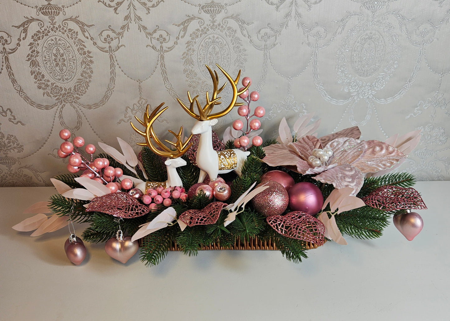Weihnachtsgesteck + Adventsgesteck, Kamingesteck, Chrismes, Rehe, Weihnachtsdeko Weihnachtsblumen Tischdekor, Tischgesteck, Winterdekor,Advent