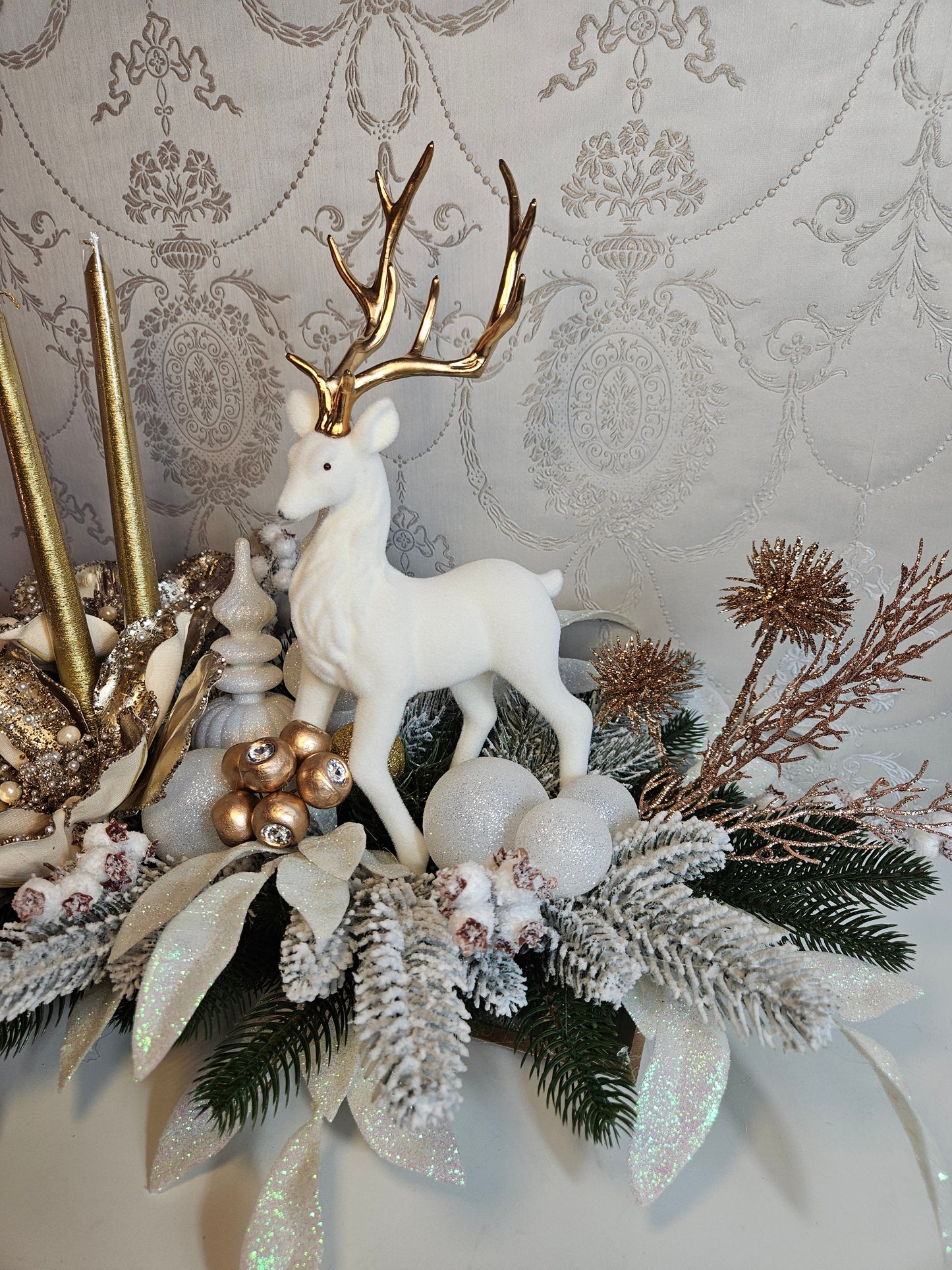 Weihnachtsgesteck + Adventsgesteck, Elch, Weihnachtsdeko Weihnachtsblumen Tischdekor, Tischgesteck, Winterdekor,Advent grün gold weiß