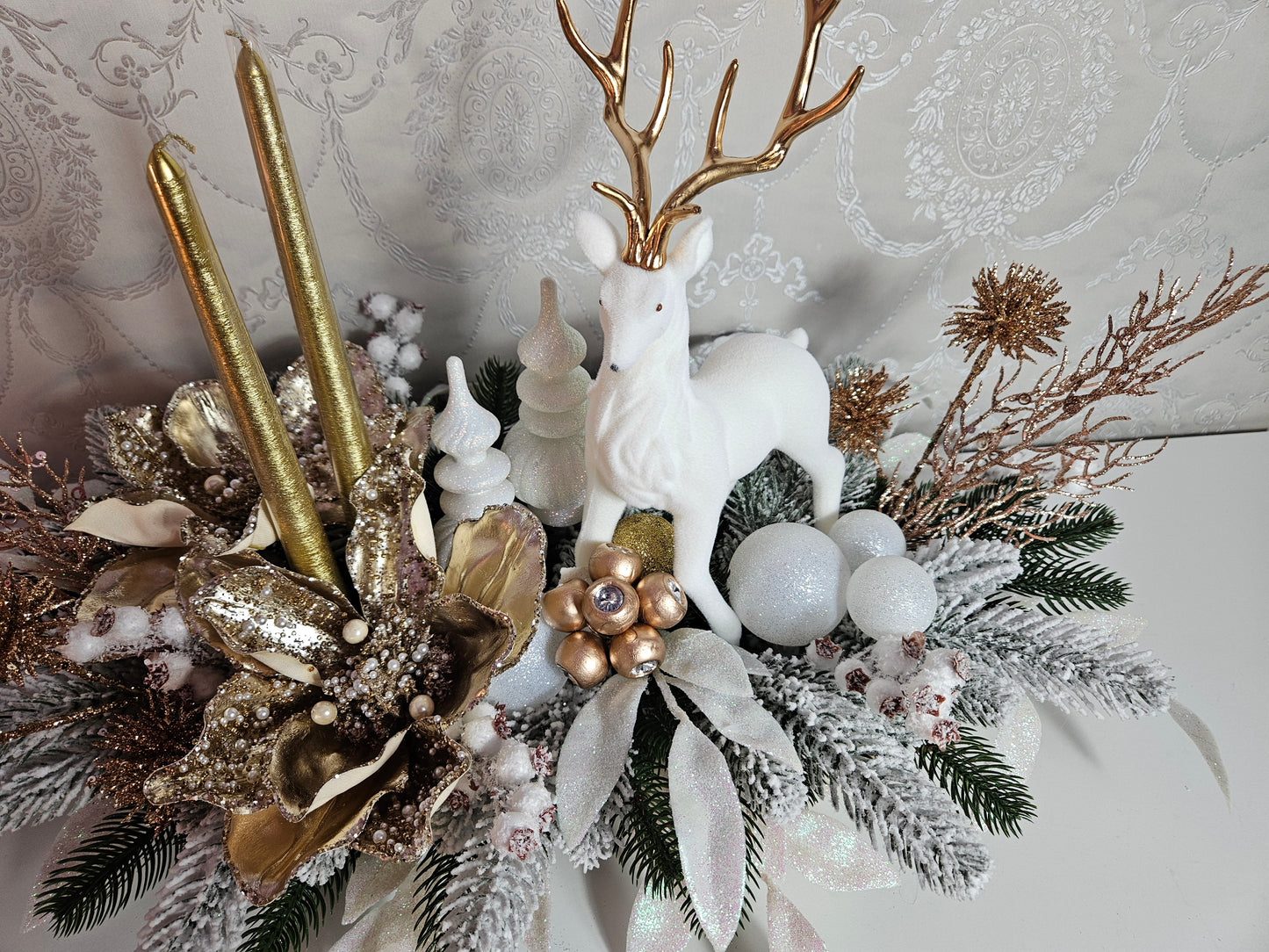 Weihnachtsgesteck + Adventsgesteck, Elch, Weihnachtsdeko Weihnachtsblumen Tischdekor, Tischgesteck, Winterdekor,Advent grün gold weiß