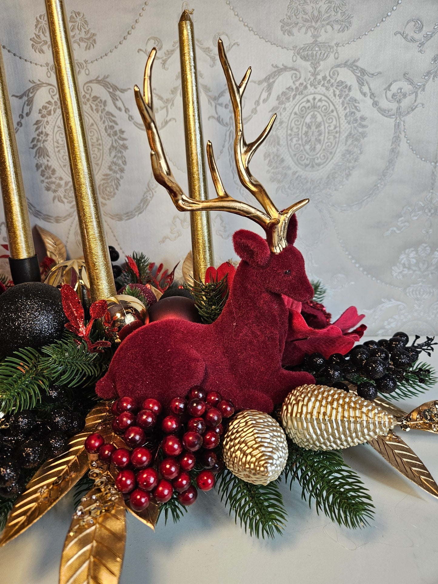 Advent Gesteck + 4 Kerzen, Tischdekor, Tischgesteck, Winterdekor, Adventdekoration rot gold schwarz