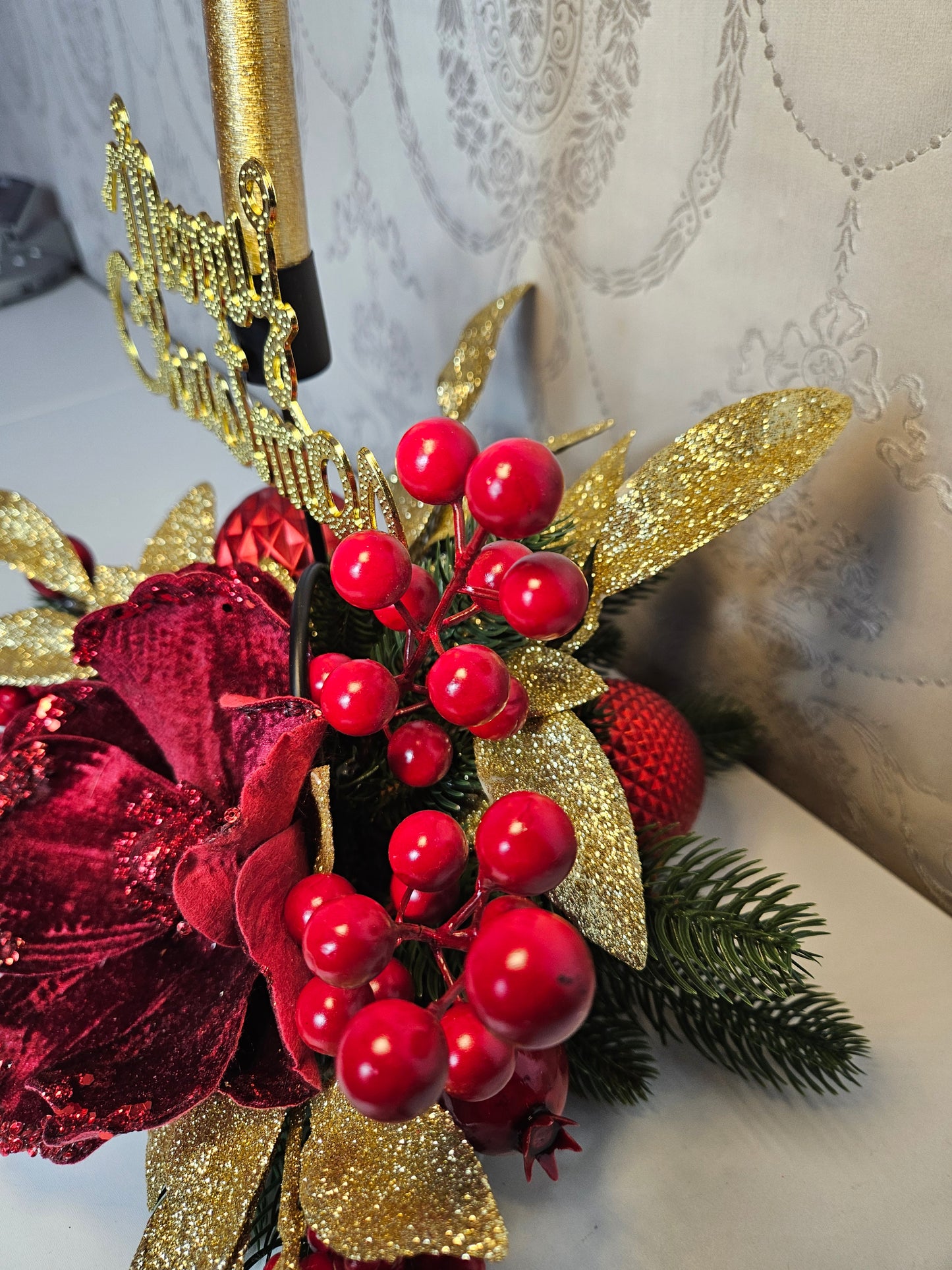 Weihnachtsgesteck + Kerze, Gesteck, Tischdekor, Tischgesteck, Winterdekor,Advent rot gold
