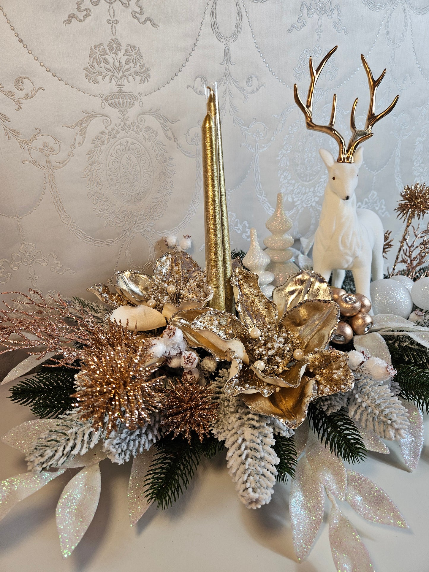 Weihnachtsgesteck + Adventsgesteck, Elch, Weihnachtsdeko Weihnachtsblumen Tischdekor, Tischgesteck, Winterdekor,Advent grün gold weiß