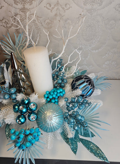 Weihnachtsgesteck + 1 Kerze, Geschenk, Tischdekor, Tischgesteck, Winterdekor,Advent weiss türkis silber
