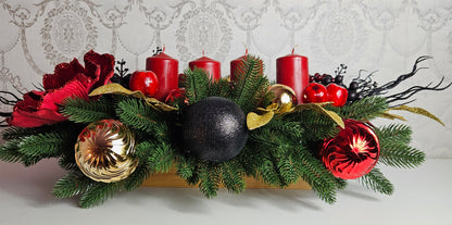 Weihnachtsgirlande + Adventsgesteck + 4 Kerzen, Kamingesteck, Chrismes, Rehe, Weihnachtsdeko Weihnachtsblumen Tischdekor, Tischgesteck, Winterdekor,Advent Weihnachtsdekoration Geschenkideen grün schwarz rot gold