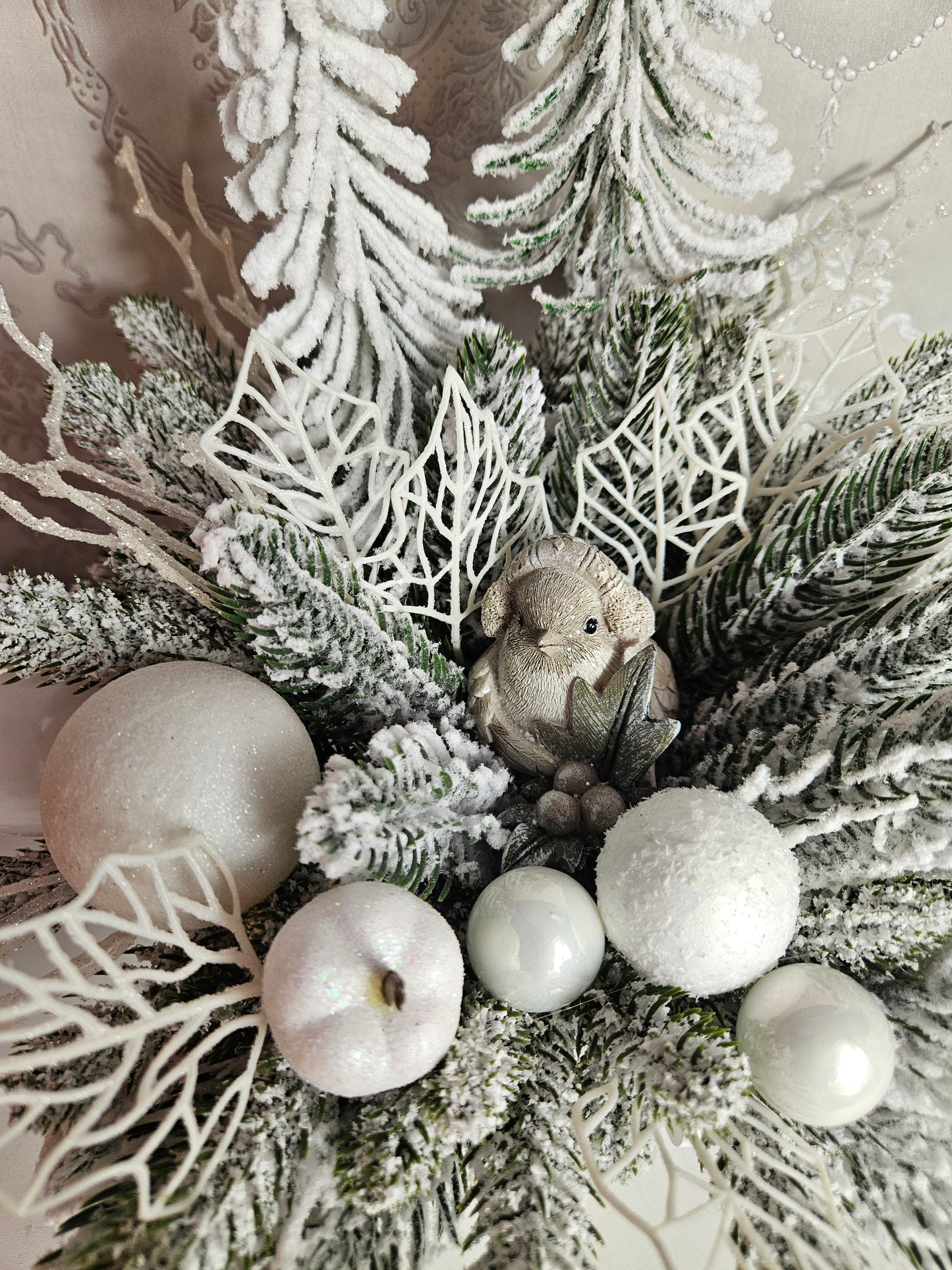 Weihnachtsgesteck + "Ein Vögelchen im Schlitten", Geschenk, Tischdekor, Tischgesteck, Winterdekor,Weihnachtsgeschenk