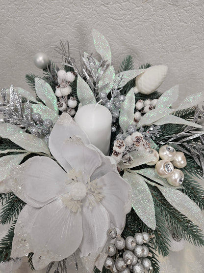 Weihnachtsgesteck + Kerze, Gesteck, Tischdekor, Tischgesteck, Winterdekor,Advent weiß silber