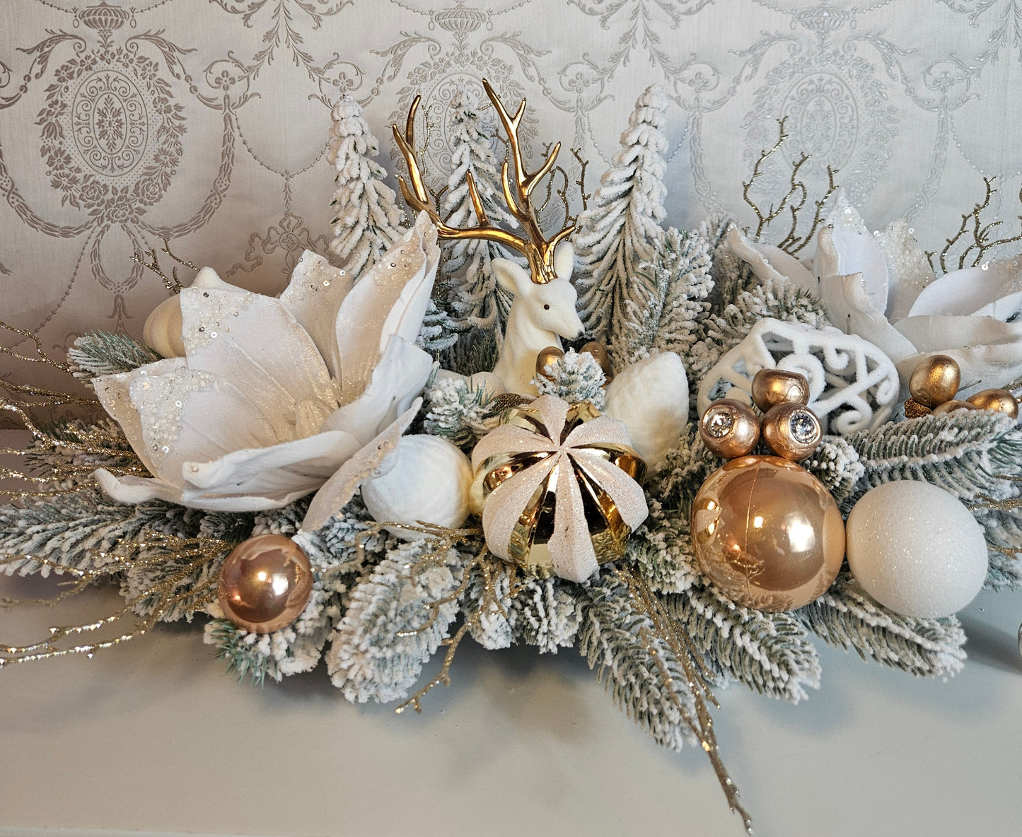 Weihnachtsgirlande + Adventsgesteck + eine Elchfigur, Kamingesteck, Chrismes, Rehe, Weihnachtsdeko Weihnachtsblumen Tischdekor, Tischgesteck, Winterdekor,Advent Weihnachtsdekoration Geschenkideen verschneite zweige weiß gold