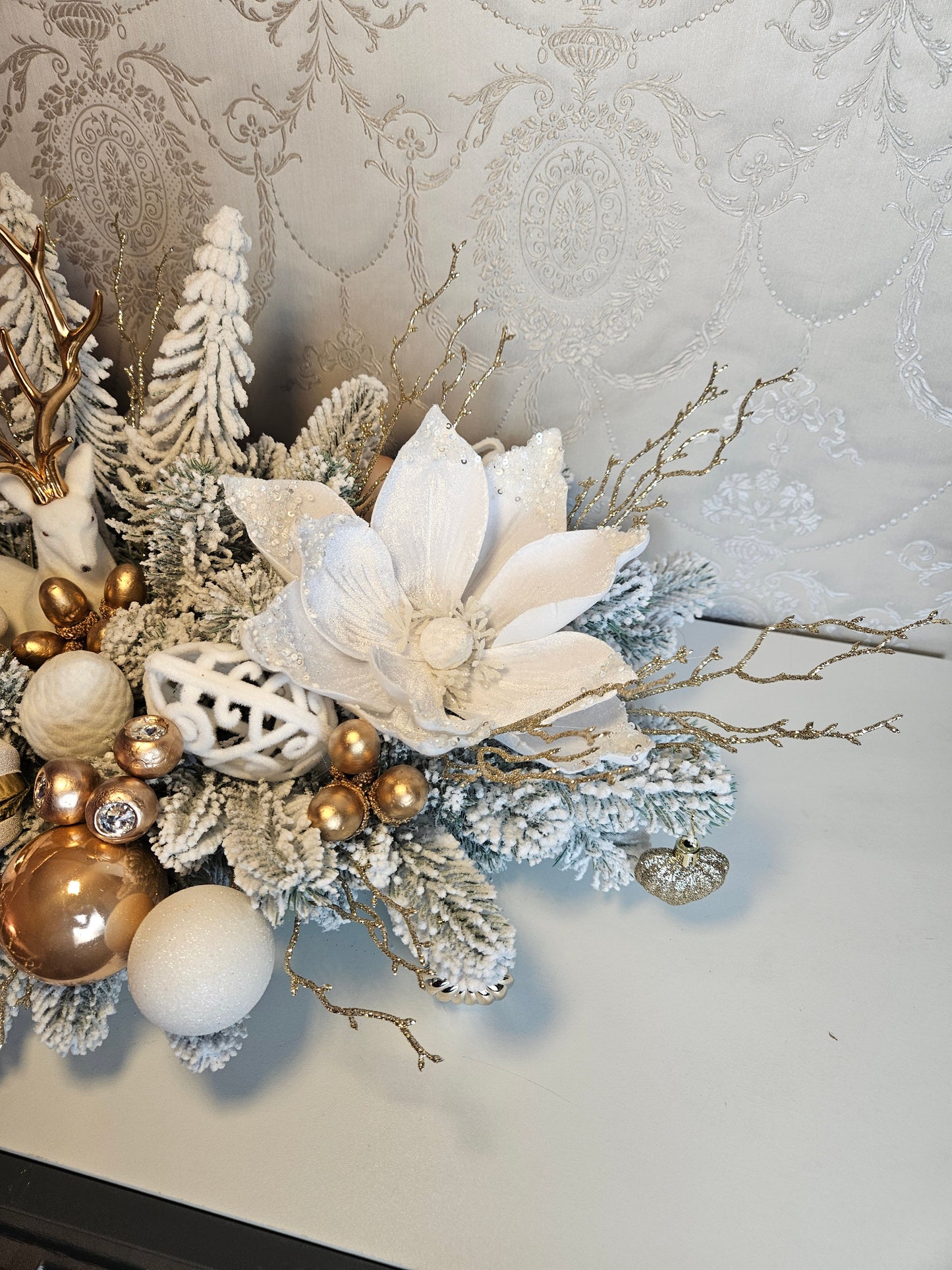 Weihnachtsgirlande + Adventsgesteck + eine Elchfigur, Kamingesteck, Chrismes, Rehe, Weihnachtsdeko Weihnachtsblumen Tischdekor, Tischgesteck, Winterdekor,Advent Weihnachtsdekoration Geschenkideen verschneite zweige weiß gold