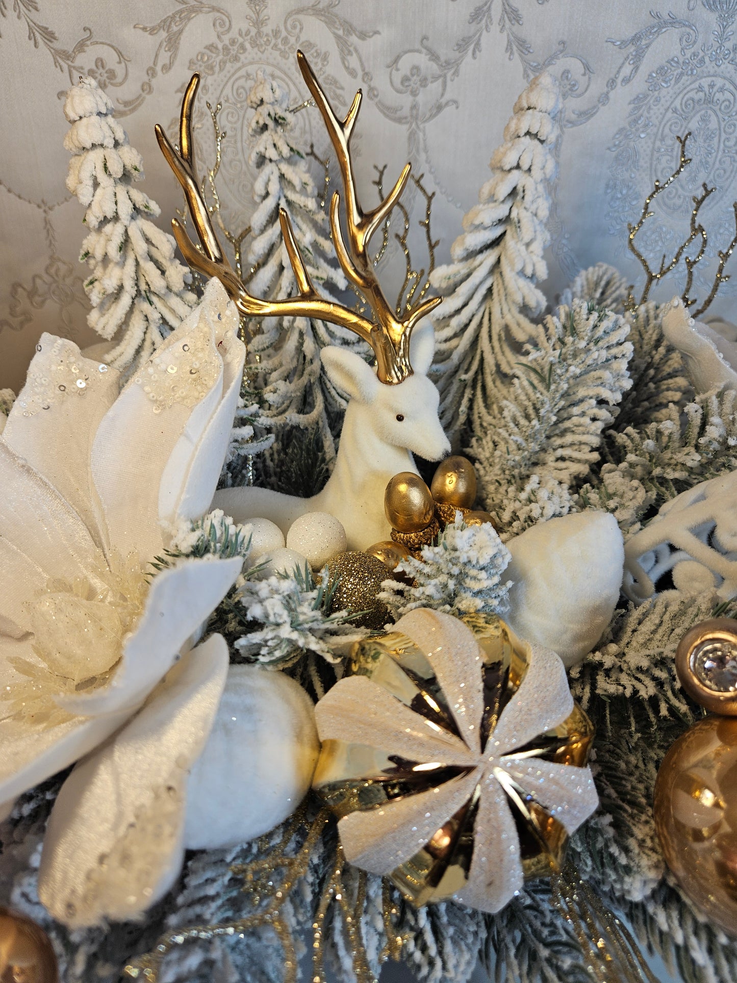 Weihnachtsgirlande + Adventsgesteck + eine Elchfigur, Kamingesteck, Chrismes, Rehe, Weihnachtsdeko Weihnachtsblumen Tischdekor, Tischgesteck, Winterdekor,Advent Weihnachtsdekoration Geschenkideen verschneite zweige weiß gold